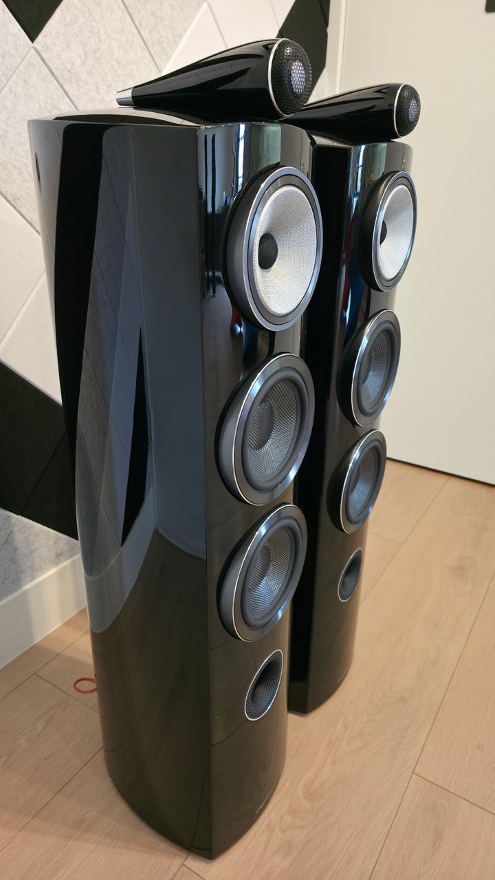 B&W Bowers & Wilkins 804 D3 in Gloss Black EXCELLENT