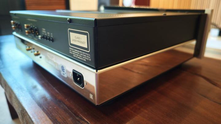 McIntosh MCD600 SACD CD Player Transport w Box & Remote EXCELLENT