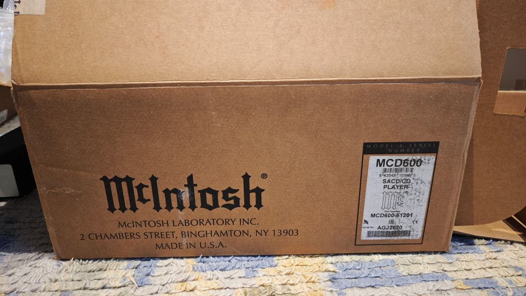 McIntosh MCD600 SACD CD Player Transport w Box & Remote EXCELLENT