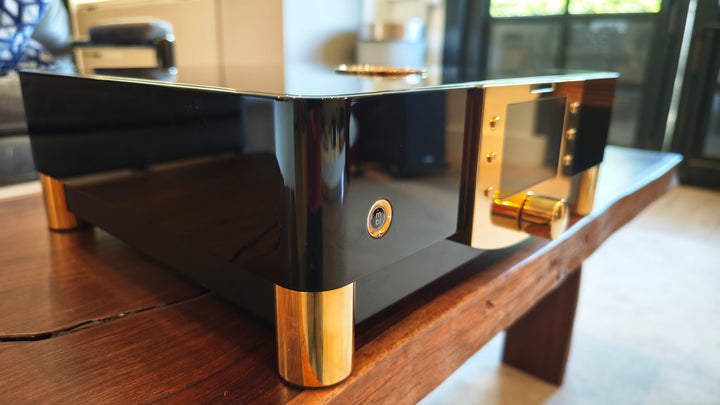 MBL N51 Integrated Amplifier in Gloss Black & Gold w Box EXCELLENT