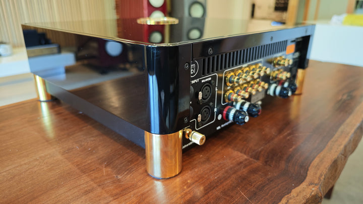MBL N51 Integrated Amplifier in Gloss Black & Gold w Box EXCELLENT