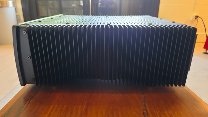 Parasound A 31 A-31 3-Channel Power Amplifier in Black w Box EXCELLENT