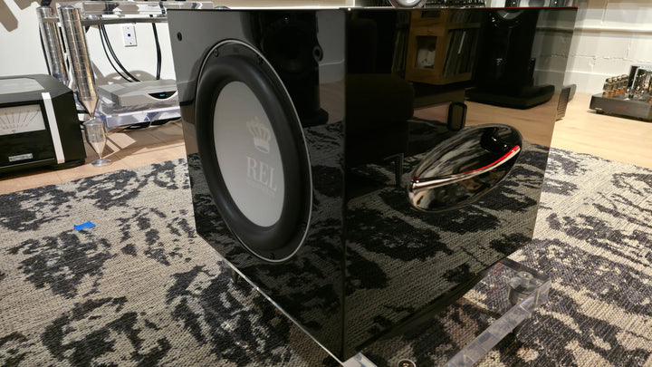 REL Acoustics S/812 S812 Subwoofer Speaker in Gloss Black Serial S8120107621 EXCELLENT
