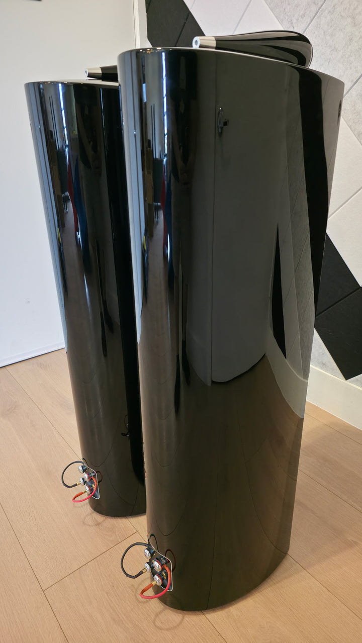B&W Bowers & Wilkins 804 D3 in Gloss Black EXCELLENT