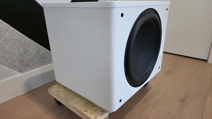 REL Acoustics HT/1510 Subwoofer in White MINT, Only 2 Months Old