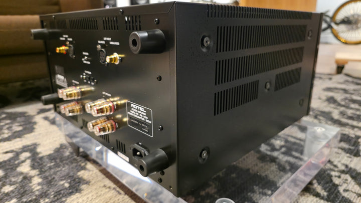 Rotel RB-1590 Stereo Amplifier in Black Serial 228-5511032 EXCELLENT