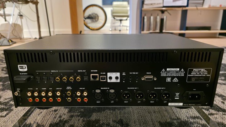 Rotel RC-1590 Stereo Preamplifier in Black Serial 229-9031067 EXCELLENT