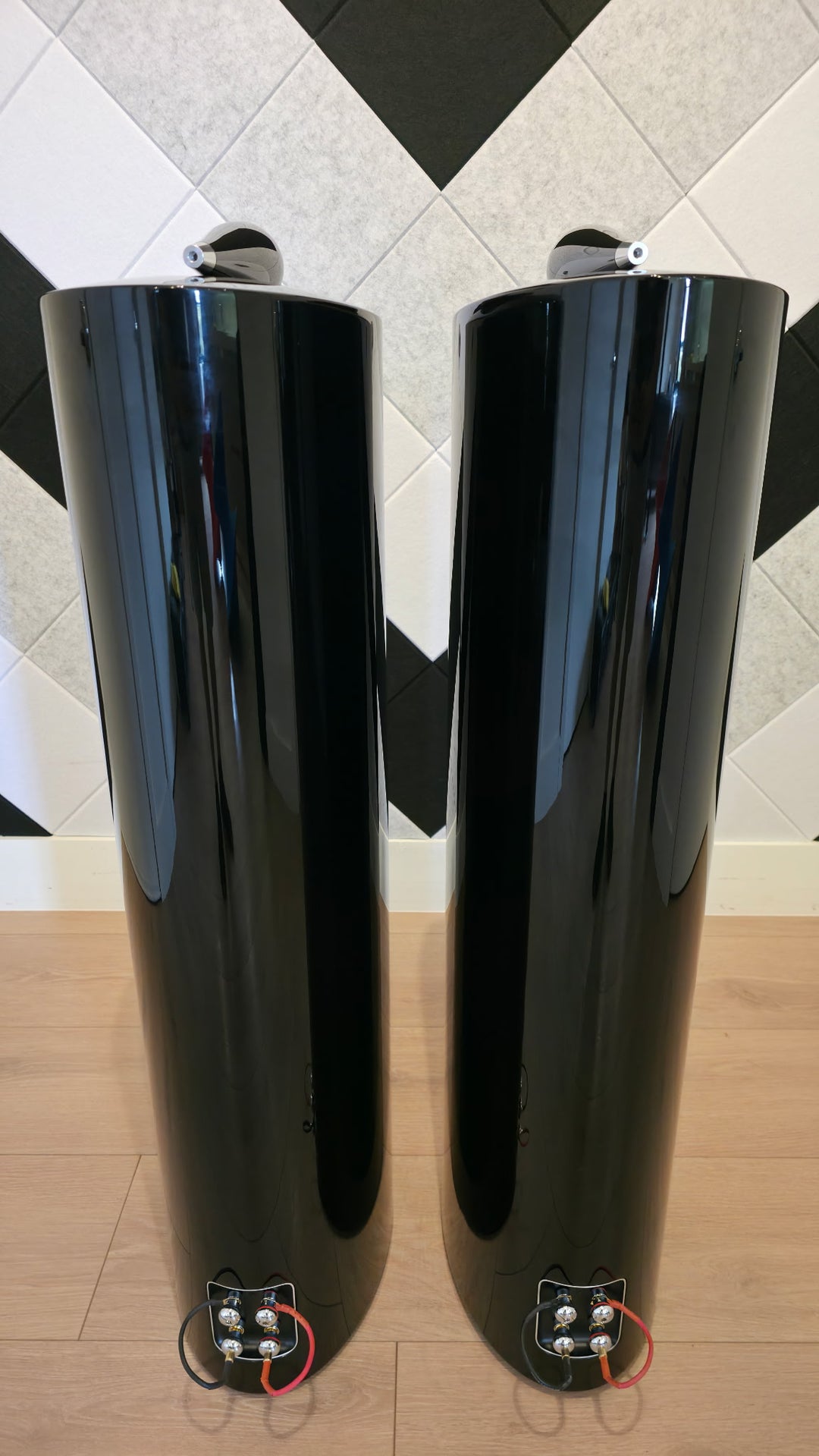 B&W Bowers & Wilkins 804 D3 in Gloss Black EXCELLENT