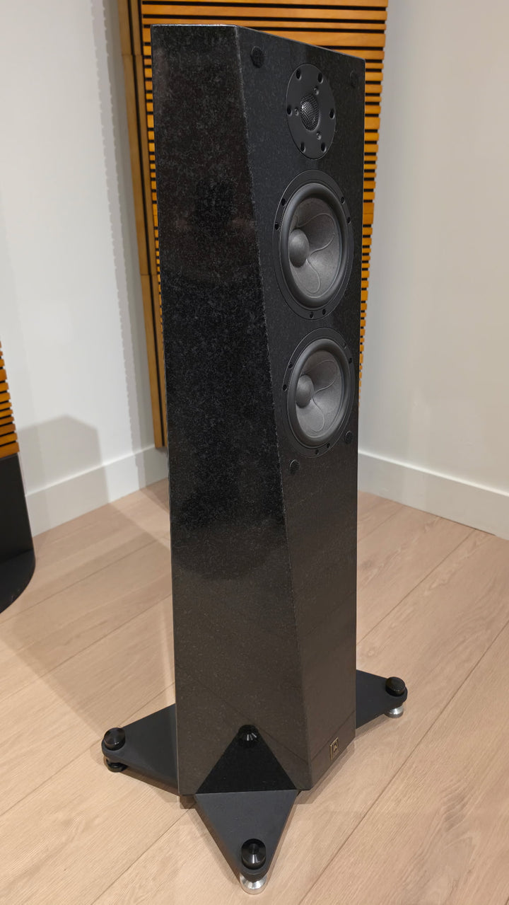 Acora Acoustics SRC-2 Full-Range Speakers in Nero Assoluto Black Granite w Crates EXCELLENT STORE DEMO