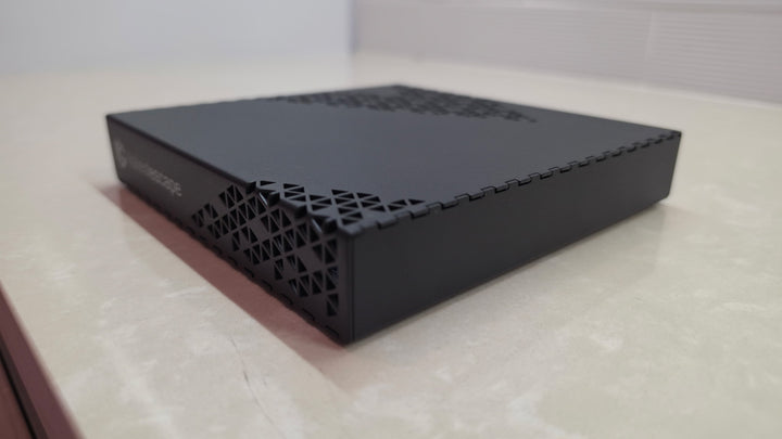 Kaleidescape Strato E Movie Player in Black EXCELLENT