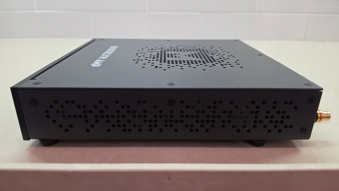 Mytek Digital Brooklyn Amp in Black EXCELLENT