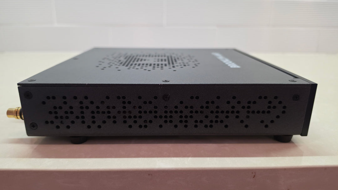 Mytek Digital Brooklyn Amp in Black EXCELLENT