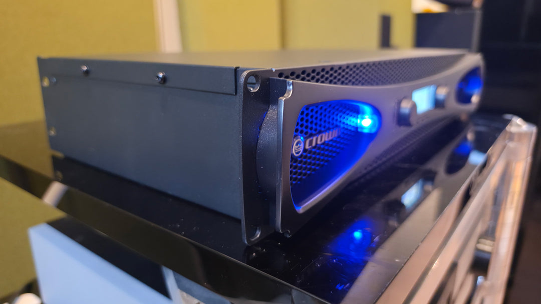 Crown Audio XLS 2502 2-Channel Class D Power Amplifier in Black w Box EXCELLENT
