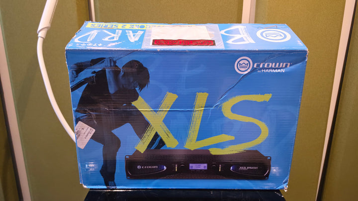 Crown Audio XLS 2502 2-Channel Class D Power Amplifier in Black w Box EXCELLENT