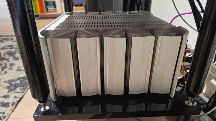 Plinius Reference A-150 Stereo / Mono Power Amplifier in Silver EXCELLENT