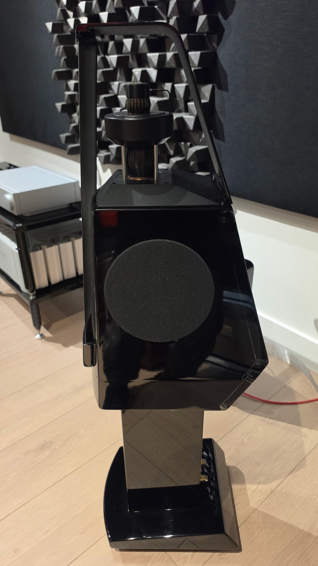 MBL Radialstrahler 120 Loudspeakers Speakers in Gloss Black EXCELLENT