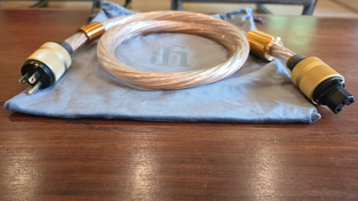 ifi Audio Silent Power Quasar Power Cable 1.8M w Box EXCELLENT