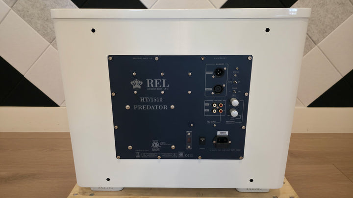 REL Acoustics HT/1510 Subwoofer in White MINT, Only 2 Months Old