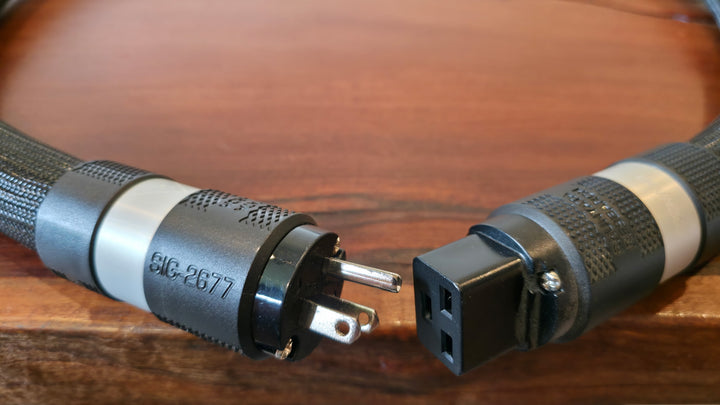 Shunyata Research Sigma NR 20A Power Cable 1.75M C19 20 Amp EXCELLENT