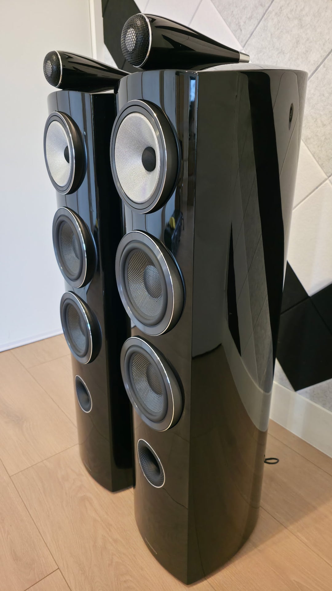 B&W Bowers & Wilkins 804 D3 in Gloss Black EXCELLENT