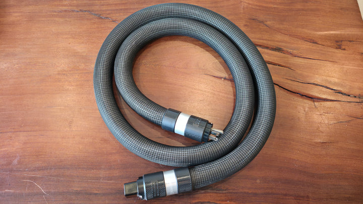 Shunyata Research Sigma NR 20A Power Cable 1.75M C19 20 Amp EXCELLENT