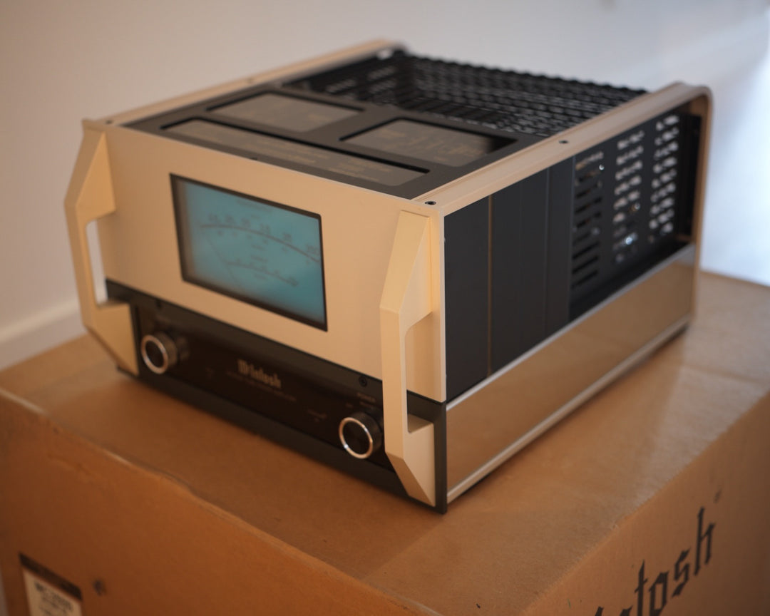 McIntosh MC3500 Monoblock Amplifier Pair with Boxes Serial AJV1100 & AJV1101 EXCELLENT