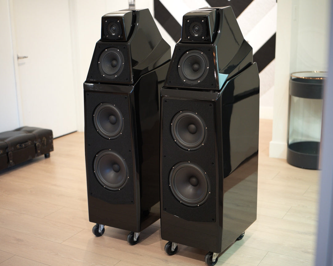 Wilson Audio Alexia 1 Full Range Speakers in Gloss Black with Crates EXCELLENT