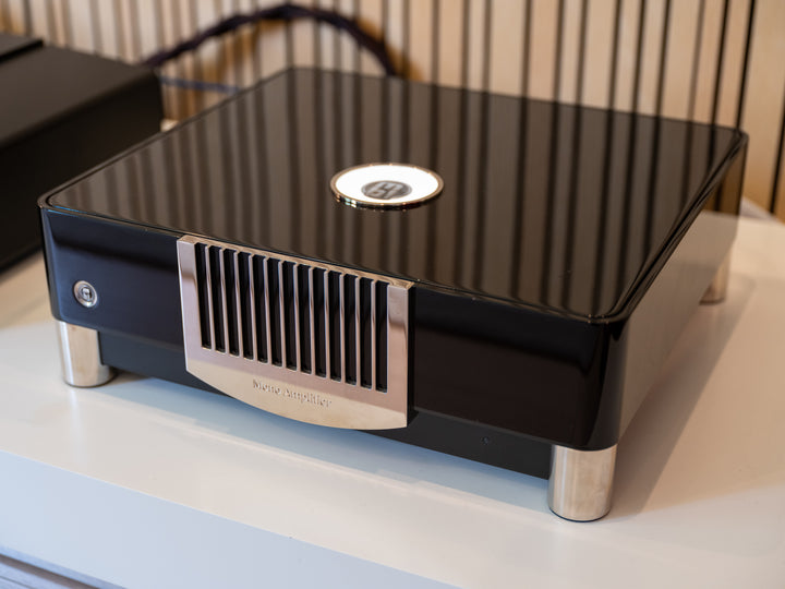 MBL N15 Noble Line Monoblock Power Amplifier Pair in Gloss Black w Box EXCELLENT STORE DEMO
