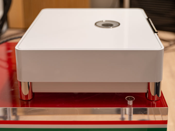 MBL N15 Noble Line Monoblock Power Amplifier Pair in Gloss White w Box EXCELLENT STORE DEMO
