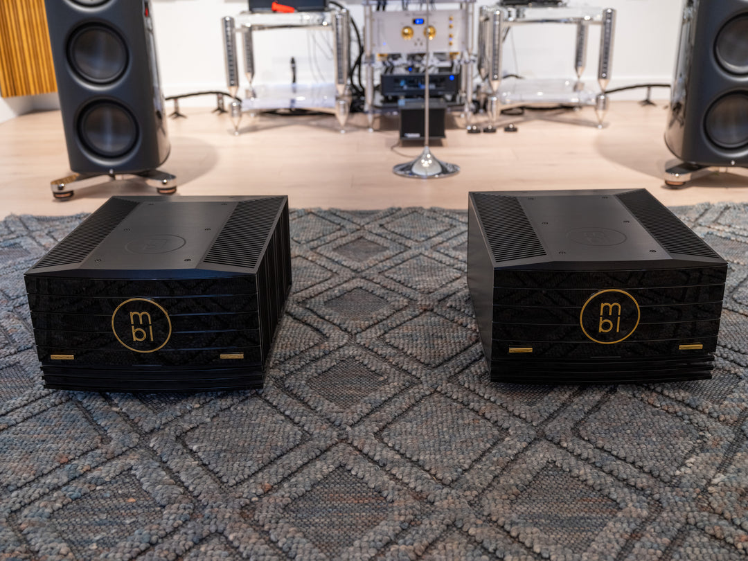 MBL 9008 A Monoblock Amplifier Pair in Black w Boxes MINT STORE DEMO