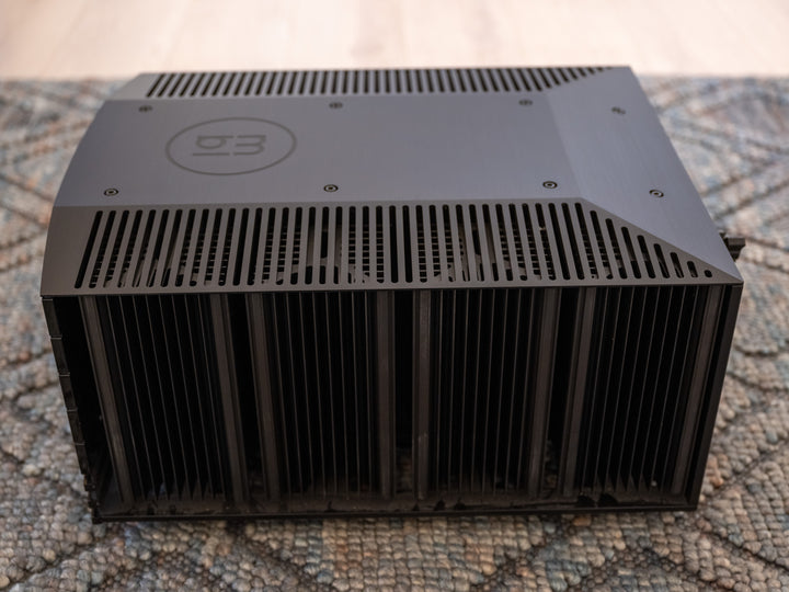 MBL 9008 A Monoblock Amplifier Pair in Black w Boxes MINT STORE DEMO