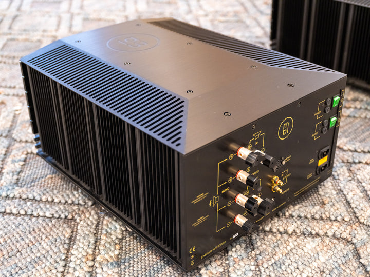 MBL 9008 A Monoblock Amplifier Pair in Black w Boxes MINT STORE DEMO
