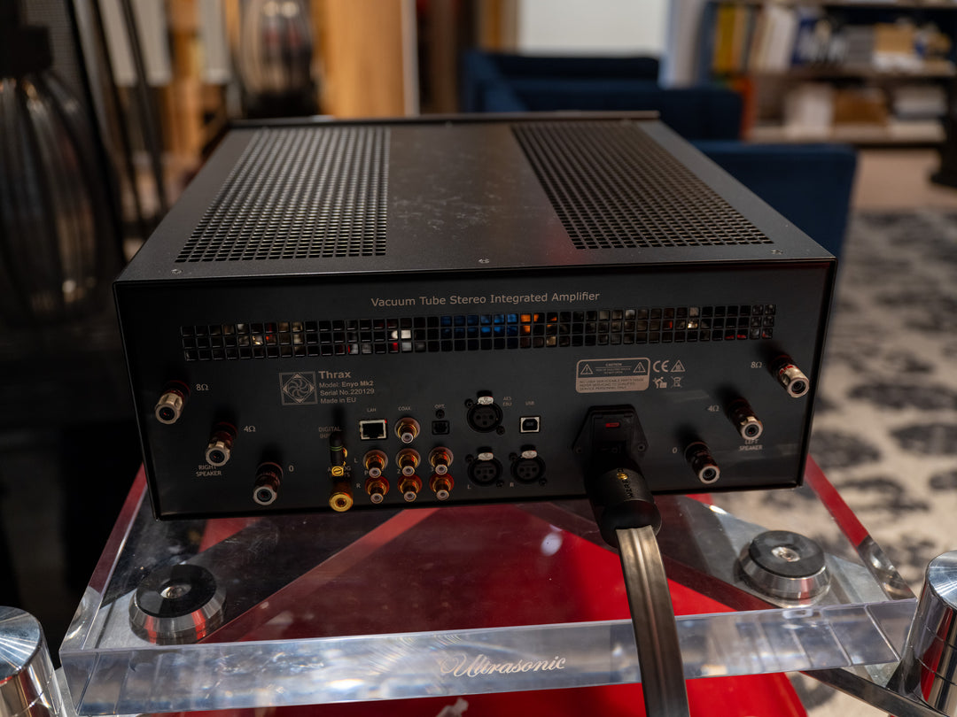 Thrax Enyo MkII Signature Vacuum Stereo Integrated Amplifier in Black w Box Serial 220129 VERY GOOD