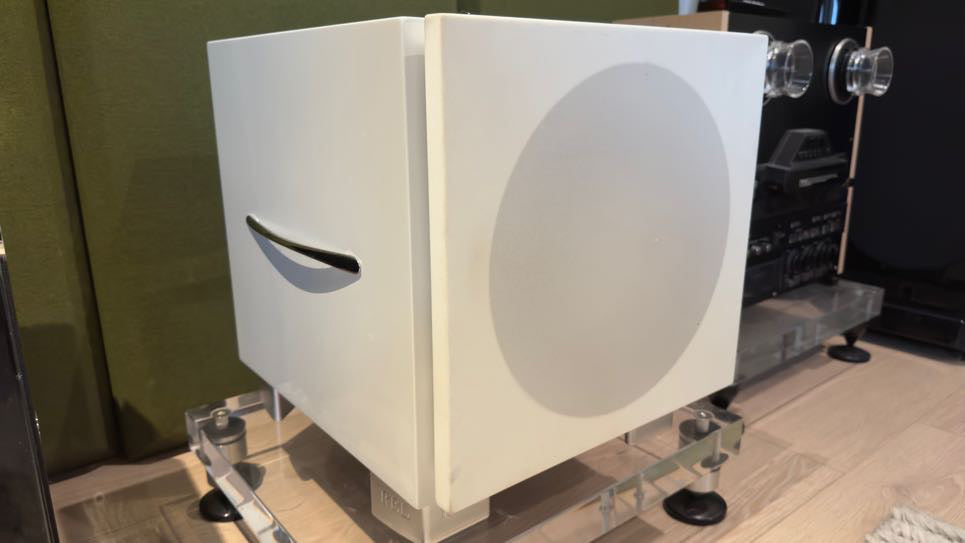 REL Acoustics S3 S/3 Subwoofer in White FAIR