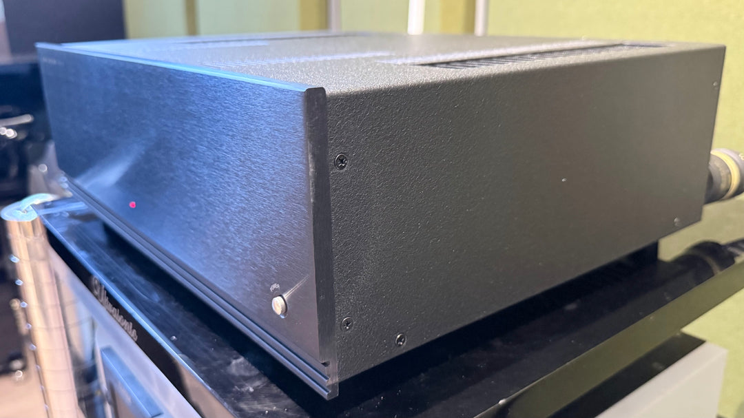 Anthem PVA 4 4-Channel Power Amplifier in Black w Box EXCELLENT