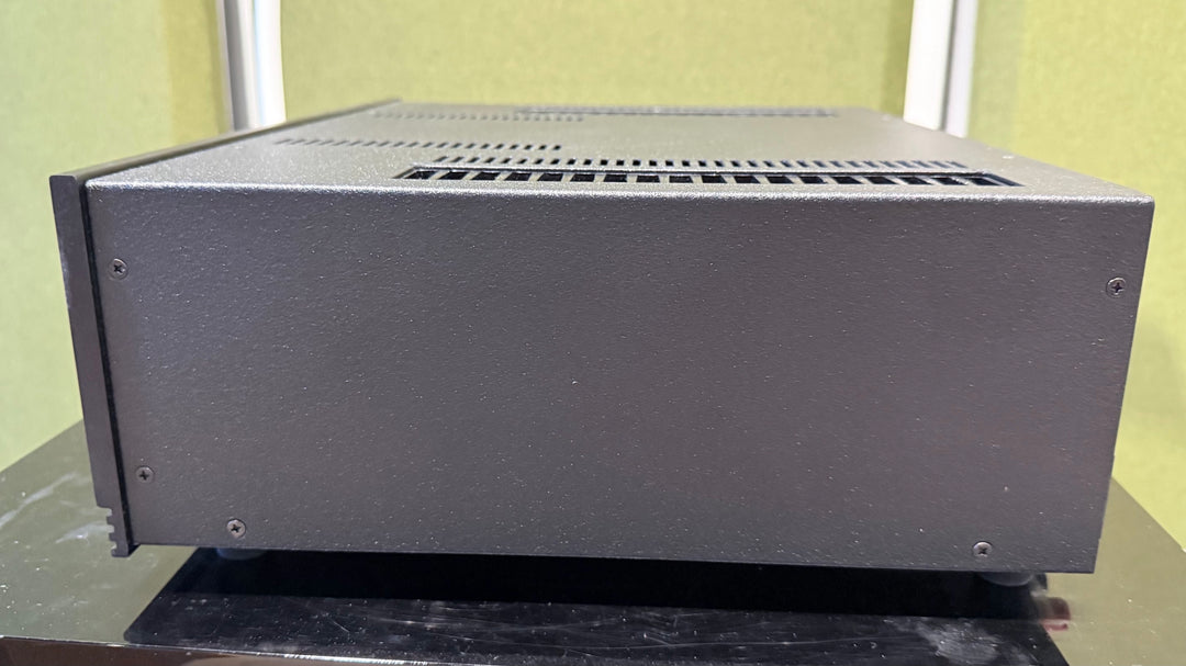 Anthem PVA 4 4-Channel Power Amplifier in Black w Box EXCELLENT