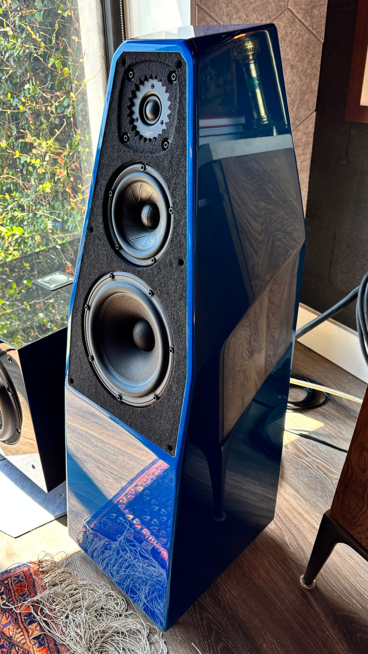 Wilson Audio Sabrina X Full Range Speakers in Blue Corsa EXCELLENT