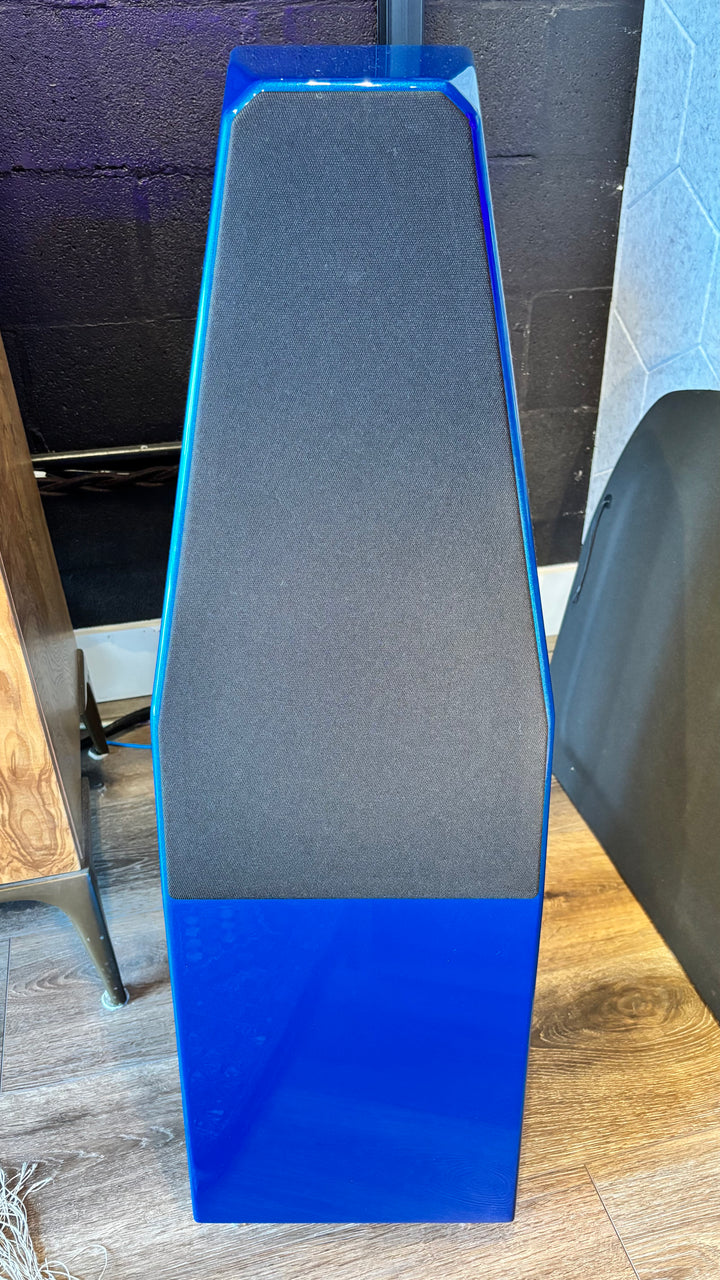 Wilson Audio Sabrina X Full Range Speakers in Blue Corsa EXCELLENT