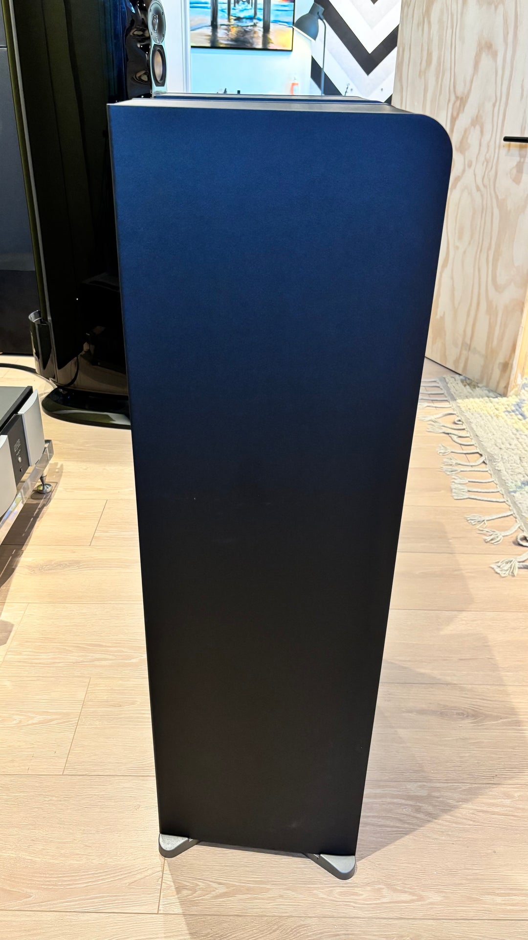 JBL ES80 Full Range Tower Speakers VERY GOOD