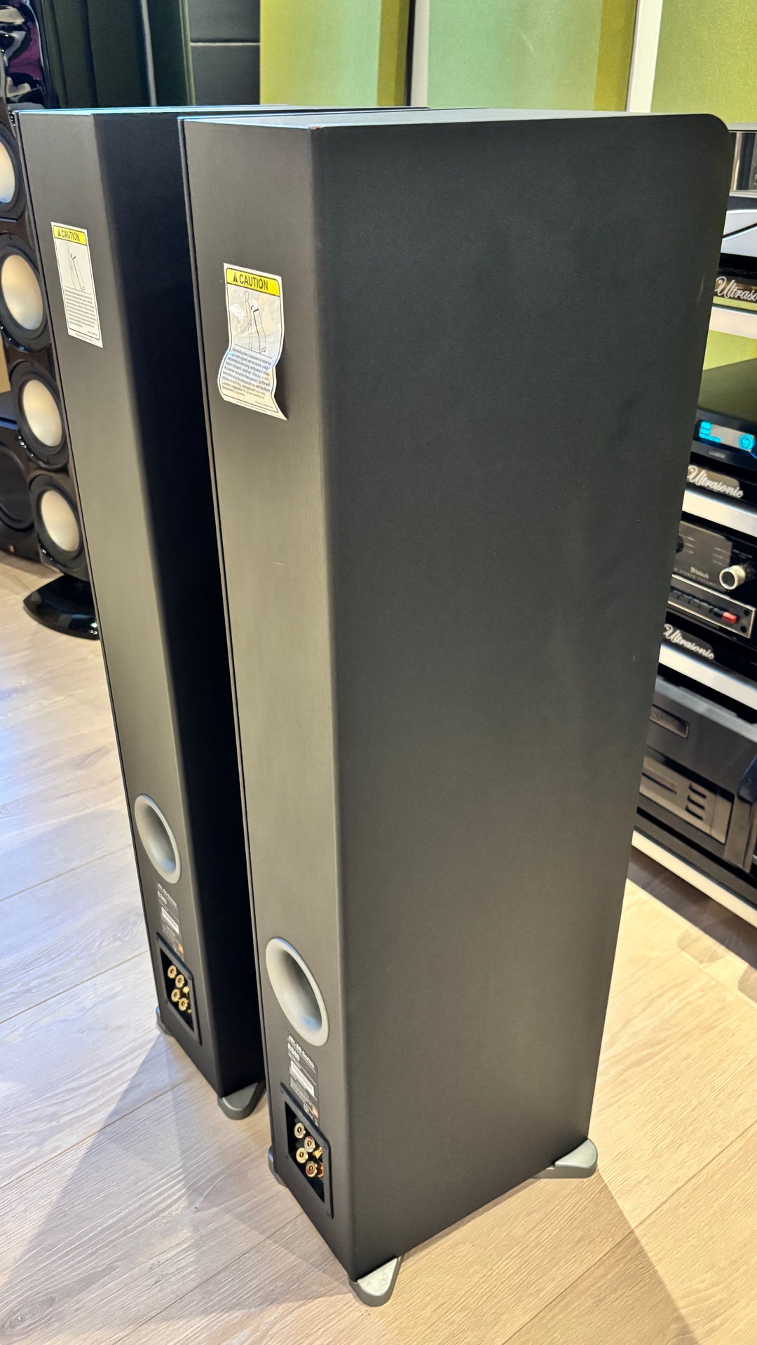JBL ES80 Full Range Tower Speakers VERY GOOD