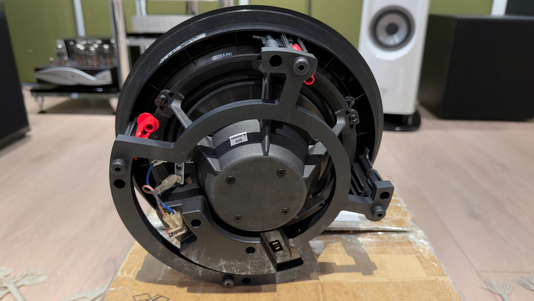 B&W Bowers and Wilkins Marine 8 Single Speaker with Grill EXCELLENT