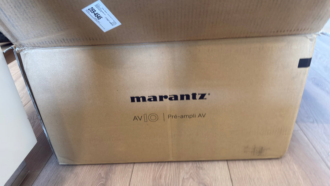 Marantz AV10 Home Theather Preamplifier in Black EXCELLENT