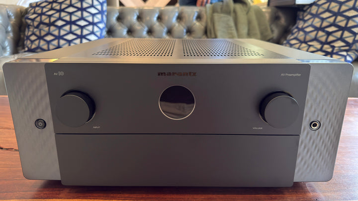 Marantz AV10 Home Theather Preamplifier in Black EXCELLENT