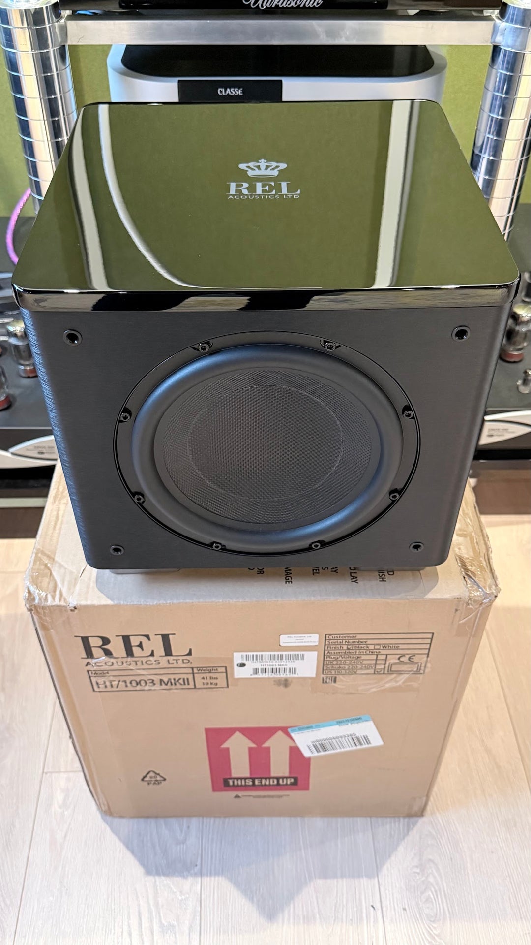REL Acoustics HT/1003 MKII Subwoofer in Gloss Black w Box EXCELLENT