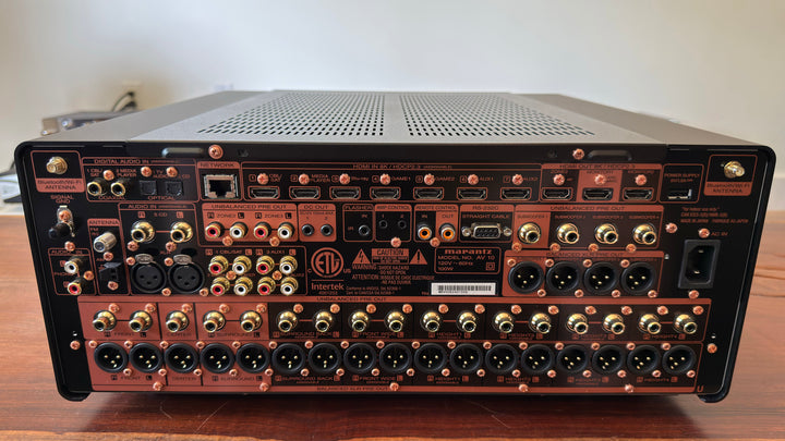 Marantz AV10 Home Theather Preamplifier in Black EXCELLENT