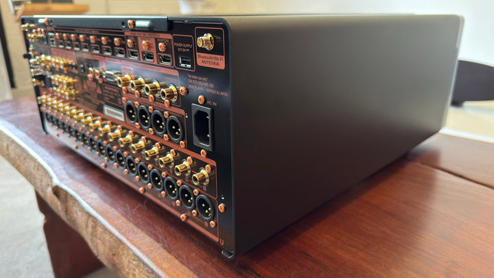Marantz AV10 Home Theather Preamplifier in Black EXCELLENT