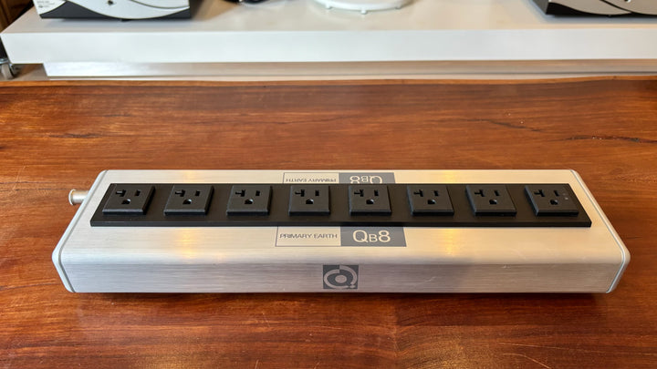 Nordost QRT QBase QB8 Mark II Power AC Distribution Unit EXCELLENT