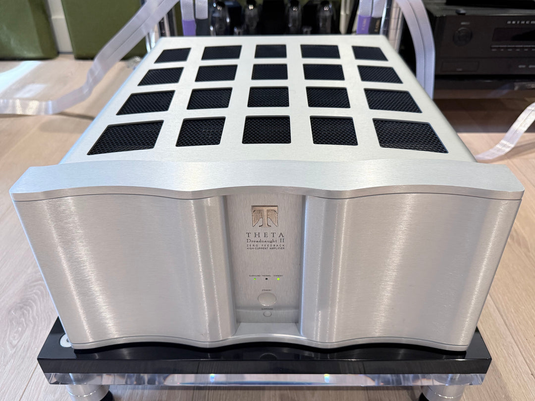 Theta Digital Dreadnaught II 5-Channel Power Amplifier in Silver w Box EXCELLENT