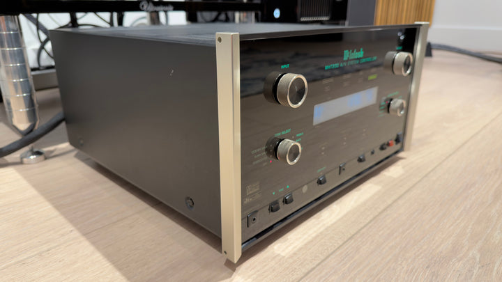 McIntosh MHT200 7 Channel A/V System Controller with Remote & Box 220V EXCELLENT