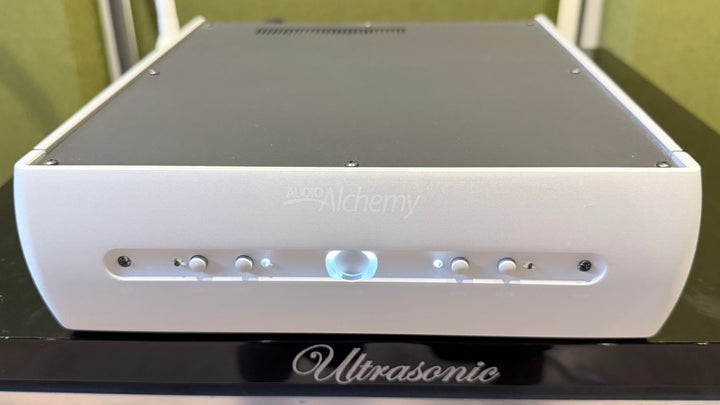 Audio Alchemy DPA-1 Stereo Digital Power Amplifier in Silver w Box EXCELLENT